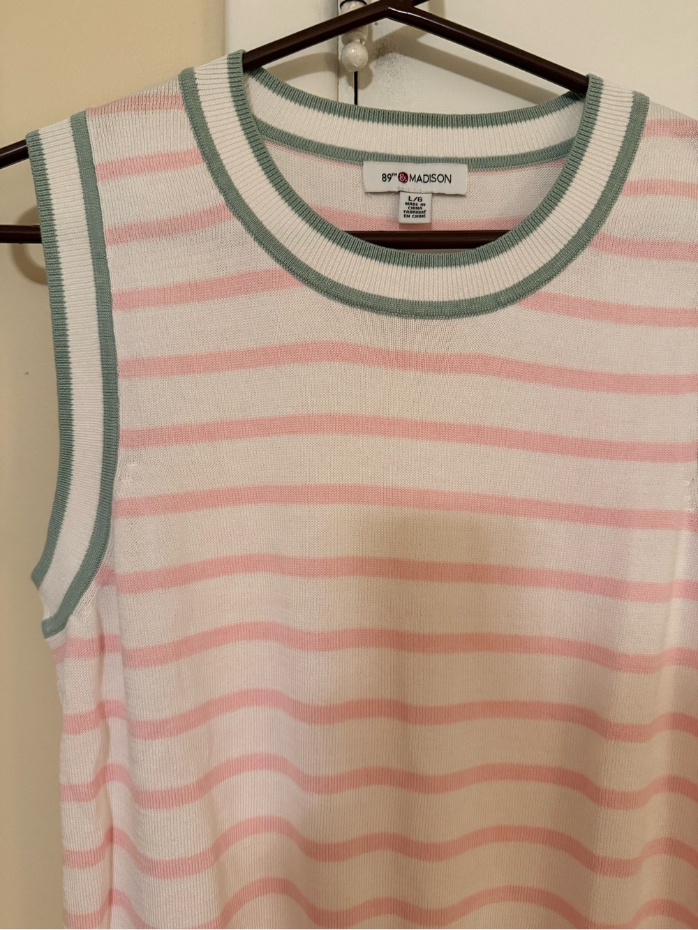 89th and Madison
Sleeveless sweater. New. Soft and never worn